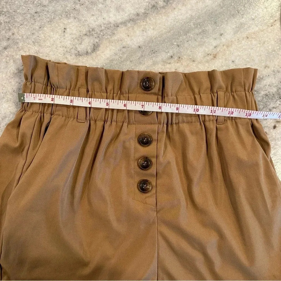 Love Tree Womens High Waisted Camel Button Detail w/ Pockets Shorts Size Medium - Picture 5 of 9